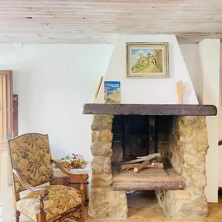 Chez-yu Au Pied De La Cite *