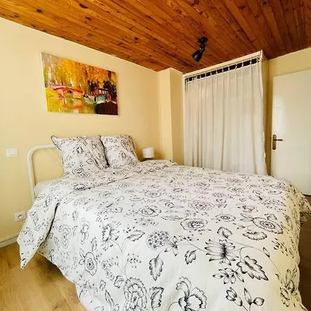 Chez-yu Au Pied De La Cite Βίλα *