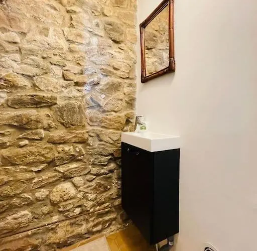 Chez-yu Au Pied De La Cite Villa *